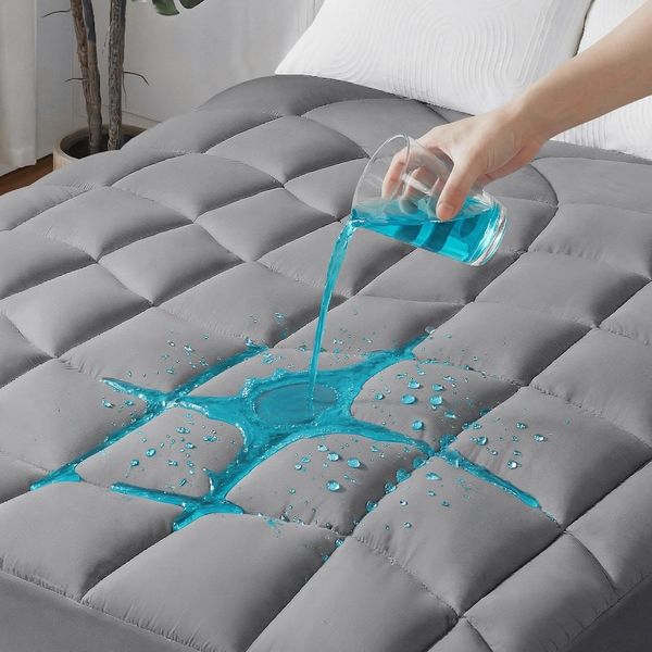 Graue wasserdichte Matratzen-Schutzauflage, atmungsaktive praktische Abdeckung fuer Standard-Doppelmatratzen 160 x 200 cm