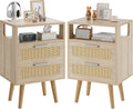 Naturfarbenes Boho-Rattan Nachttisch-Set mit Massivholzbeinen, zwei Schubladen und offenem Regal, multifunktionale Beistelltische fuer Wohn- und Arbeitsraeume